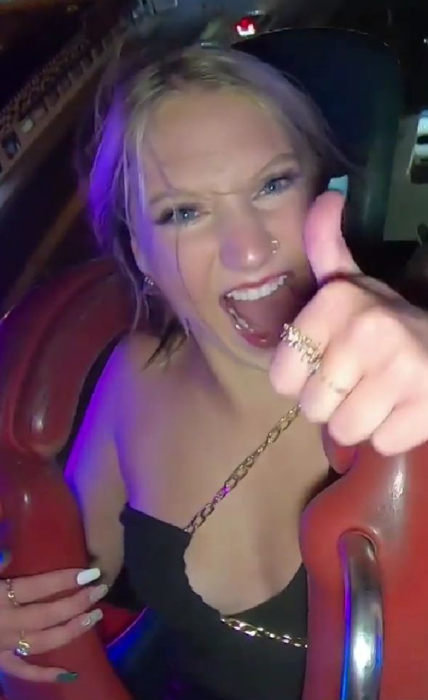 Blonde Teen Accidentally Flashed Her Pierced Boob Hot Slingshot Ride